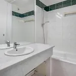 Pour 4 Avec Piscine Et Jacuzzi