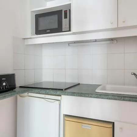 Pour 4 Avec Piscine Et Jacuzzi *