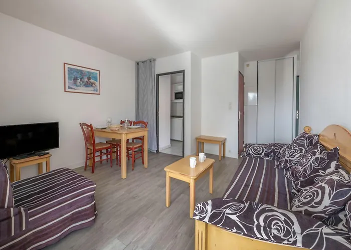 Pour 4 Avec Piscine Et Jacuzzi