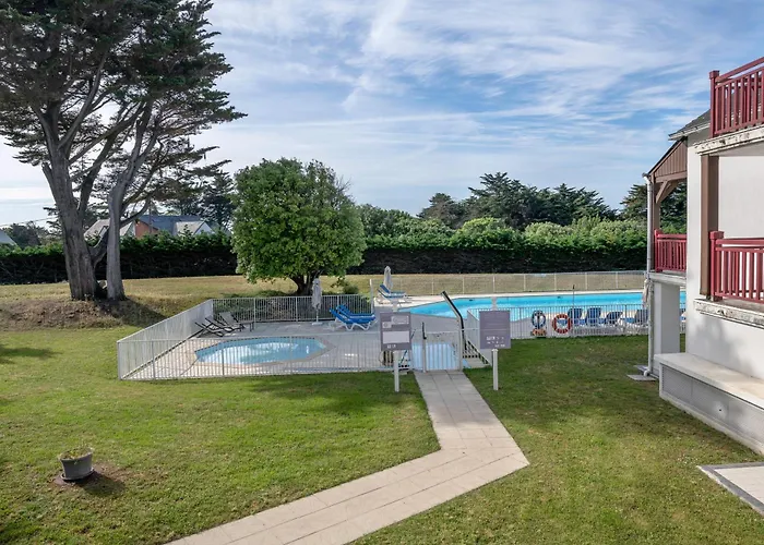 Pour 4 Avec Piscine Et Jacuzzi *