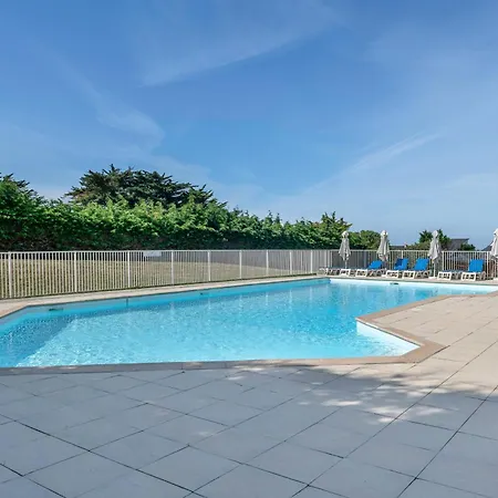 Pour 4 Avec Piscine Et Jacuzzi Ле-Пулиген